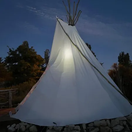 Tipi Village Navajos Campo de lujo Le Verdon-sur-Mer